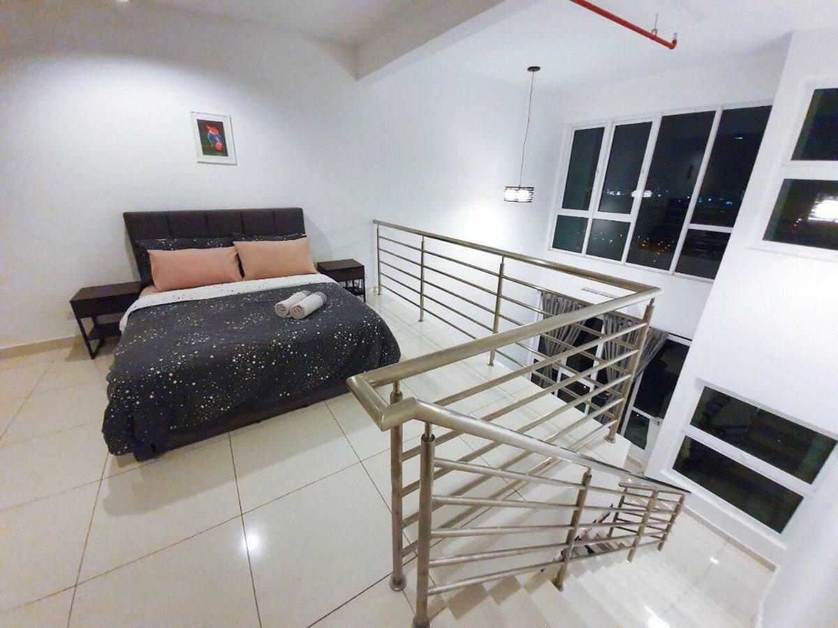 Yenni Duplex @ Decentrum, Kajang Серданг Экстерьер фото